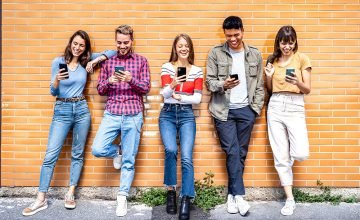 navigating-influencer-world-reach-build-relationships